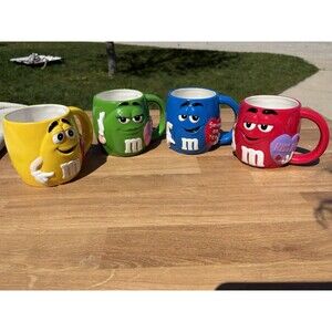 Set of 4 Galerie M&M’s Valentine Coffee Mugs – Yellow, Green, Blue & Red